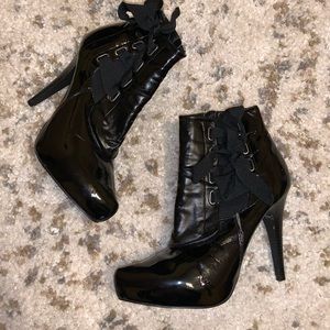 Dina East Erin black faux leather heels